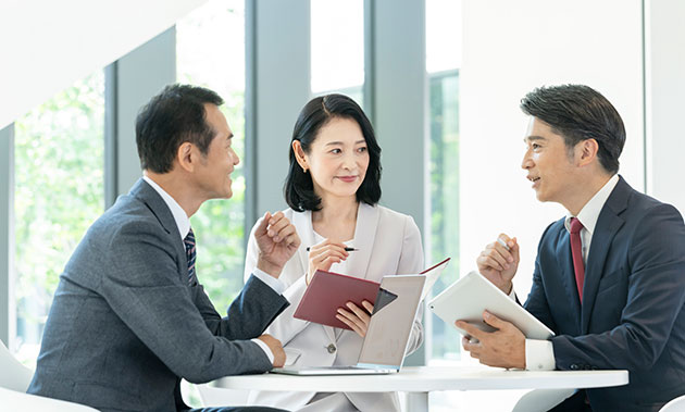 自社の魅力や価値観を把握する