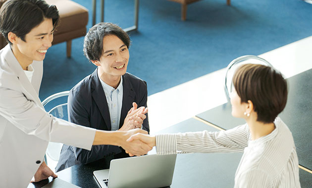 オウンドメディアリクルーティングと採用サイトの違い